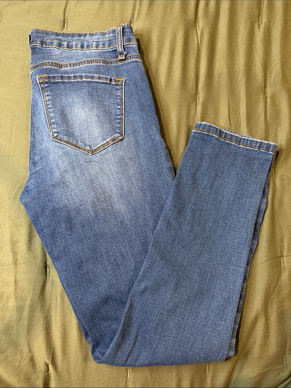 KanCan Women's Skinny Jeans in Faded Blue Wash